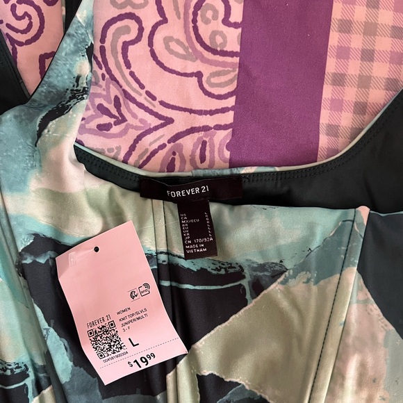 NWT Forever 21 Cropped Tank - Picture 2 of 2